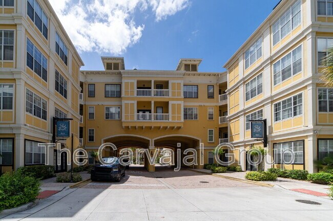 Foto del edificio - 860 N Orange Ave