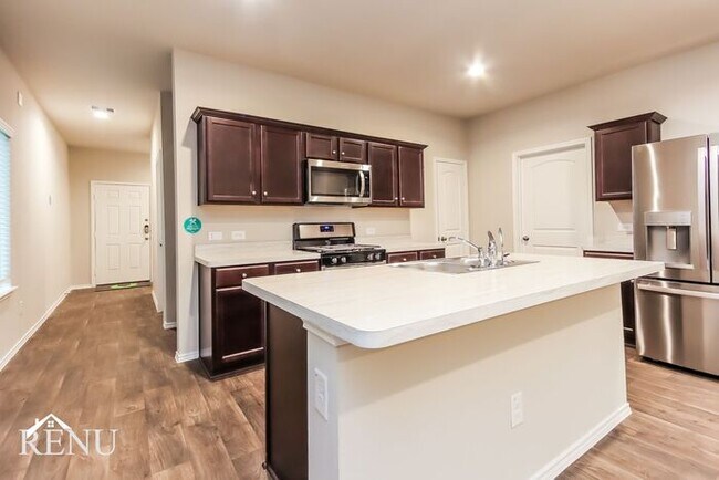 Foto del edificio - 2407 Heeney Pk Ln