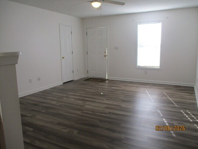 Foto del edificio - 279 Southaven Ct