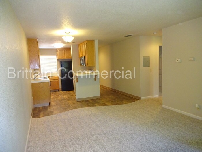 5325 El Camino Ave Unit 211, Carmichael, CA 95608 Apartment for Rent