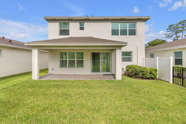 Building Photo - 6831 Pointe of Woods Dr