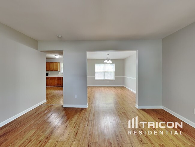 Foto del edificio - 3240 Mineral Ridge Ct