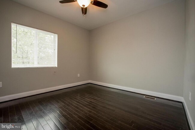 Foto del edificio - Single Family Home w/ Beautiful Outdoor Patio
