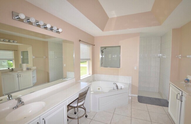 Foto del edificio - 5776 NW Eskimo Cir