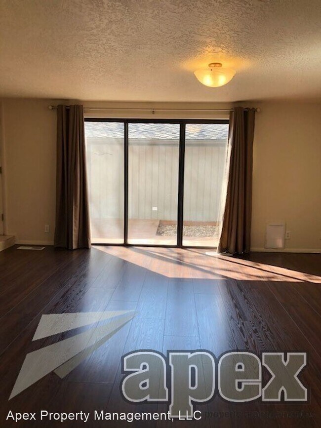 Building Photo - 3 br, 2.5 bath House - 7270 W Cascade Dr