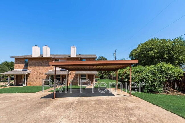 Foto del edificio - 105 Wildwood Ct