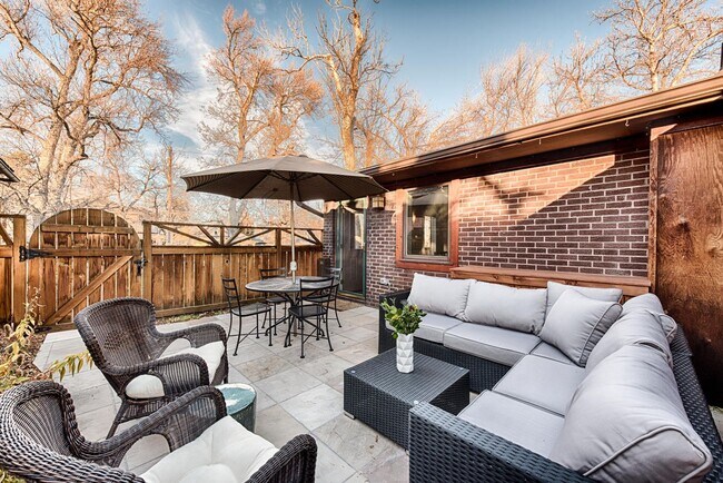 Foto del edificio - Historic District 3 BDR. Walk to downtown ...