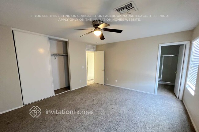 Foto del edificio - 11526 W Wethersfield Rd