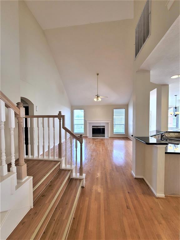 Foto del edificio - 1719 Abellfield Ln
