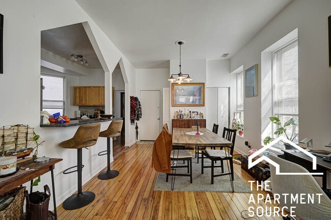 Photo - 2732 W Chicago Ave Apartment