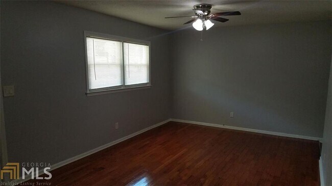 Building Photo - 4915 Annistown Rd