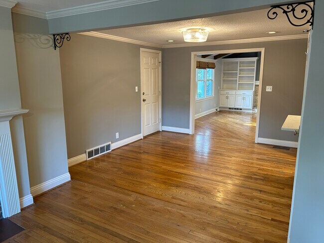 Building Photo - 4616 W 69th Terrace