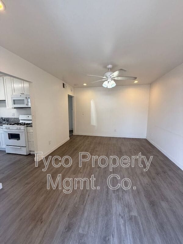 Building Photo - 785 18th St