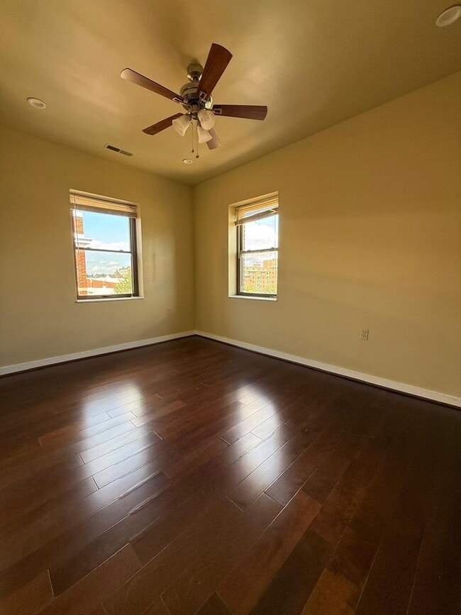 Foto del edificio - 55 M St NW