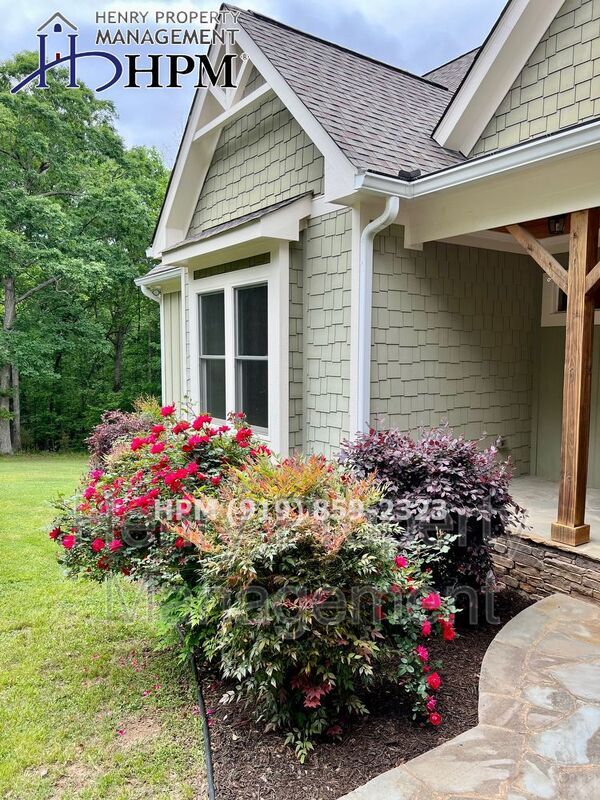 Foto del edificio - 5804 Yates Mill Pond Rd