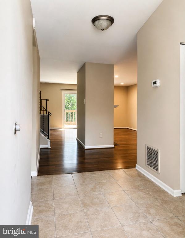 Foto del edificio - 4037 Summer Hollow Ct
