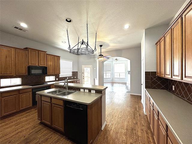 Foto del edificio - 2767 Cedar Wood Dr