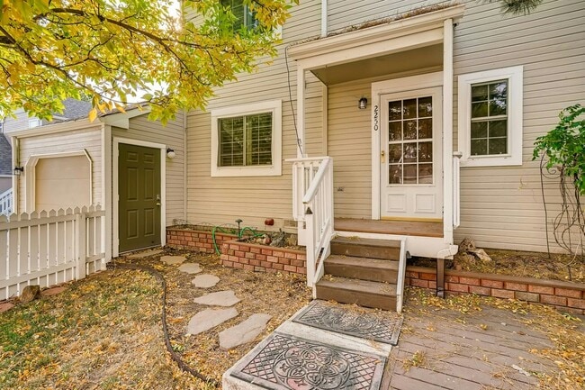 Building Photo - 2250 Sunridge Cir