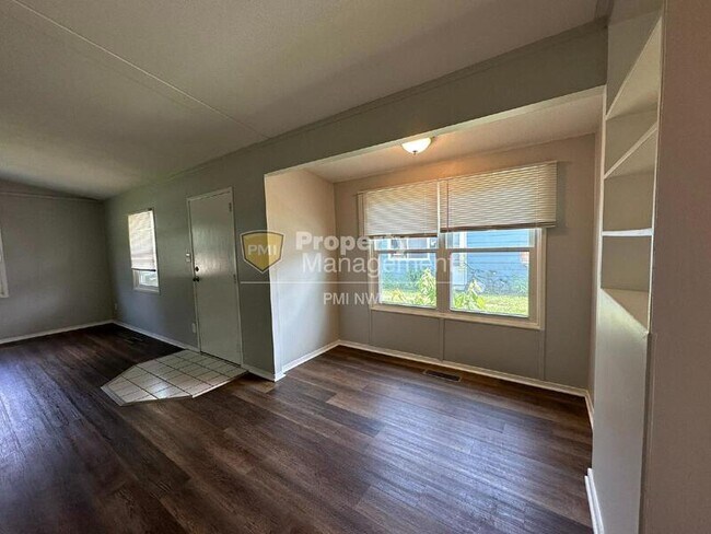 Foto del edificio - 3340 176th St