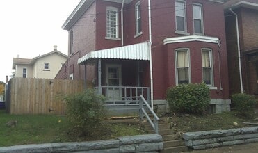 Building Photo - 724 11th Ave