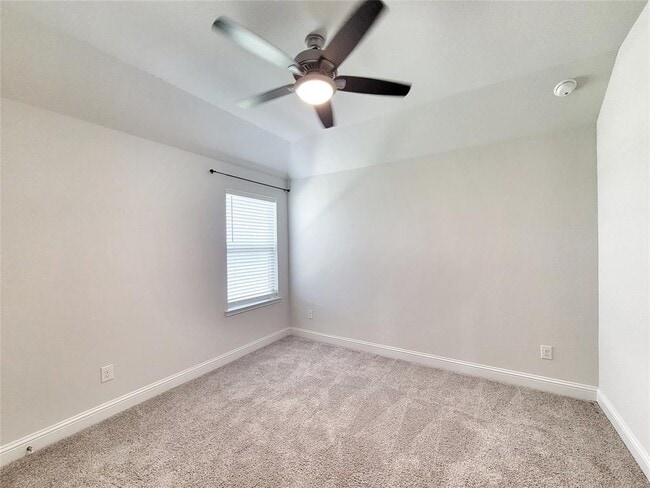 Building Photo - 9203 Spanish Hills Dr