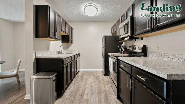 Building Photo - 2403 Lake Brandt Pl
