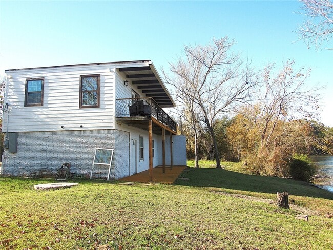 Building Photo - 2503 River Crest Dr