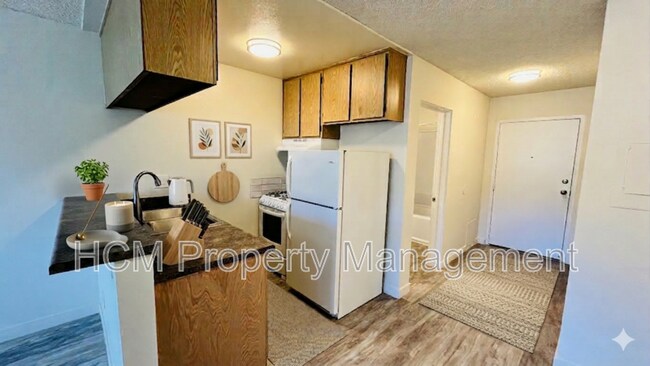 Foto del edificio - 10075 Tujunga Canyon Blvd