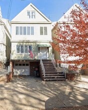 Building Photo - 135 W 52nd St