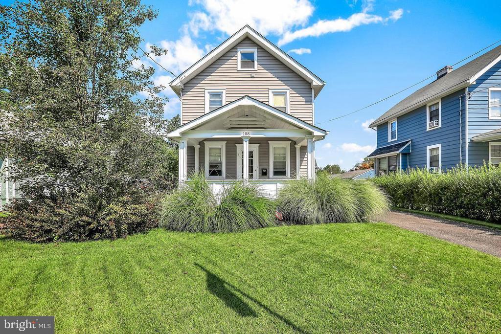 Foto principal - 108 W Highland Ave