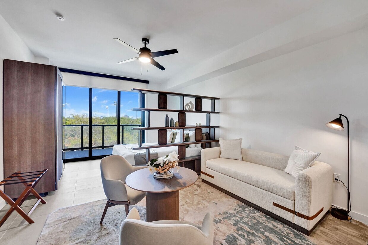 Foto principal - 580 72nd St