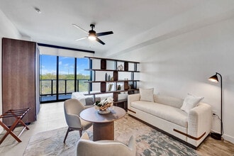 Building Photo - 580 72nd St