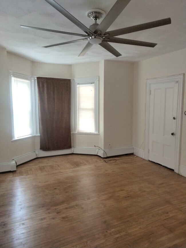 Master Bedroom - 49 Olney St