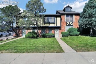 Building Photo - 2902 Airport Rd