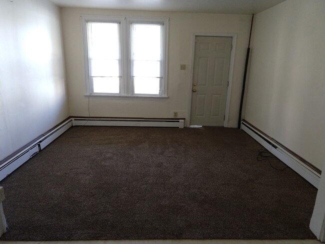 Sala de estar - 118 S 17th St