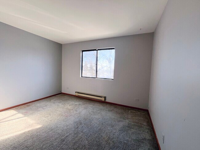 Foto del edificio - 615 S Virginia Rd