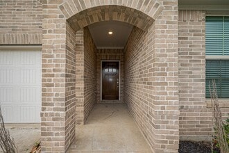 Building Photo - 31415 Conover Dr