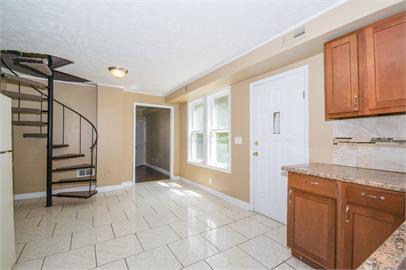 Building Photo - 1238 S 15th St