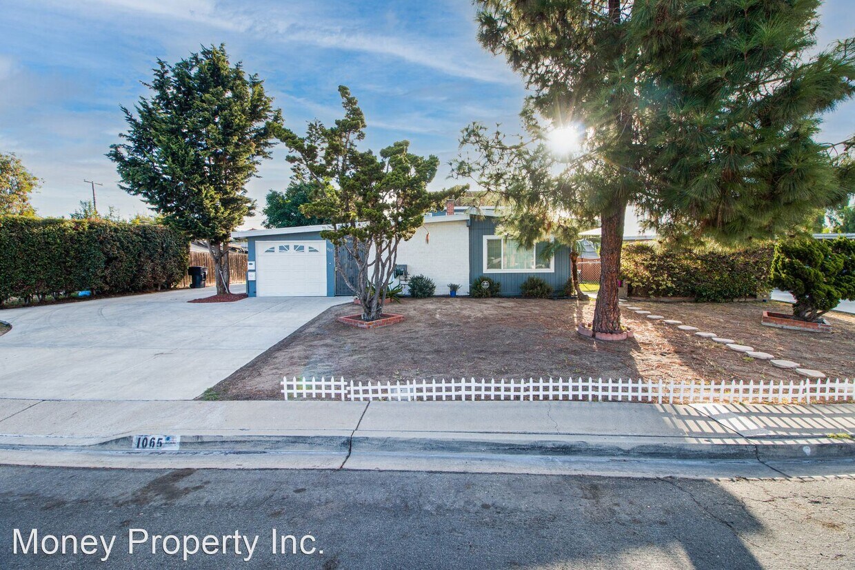 Primary Photo - 4 br, 2 bath House - 1065 Cuyamaca Avenue