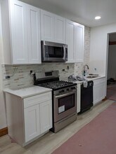 Building Photo - 10420 S Union Ave