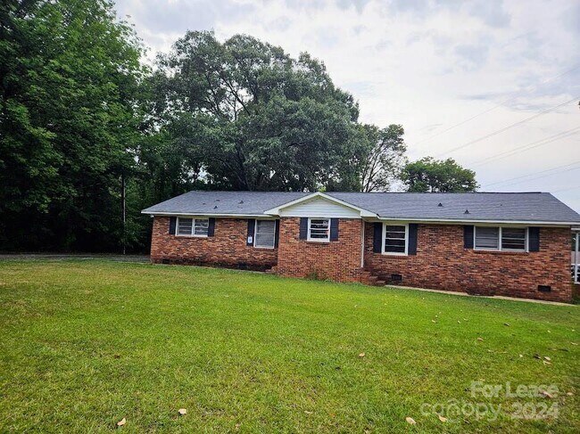 Building Photo - 1221 Auten Rd