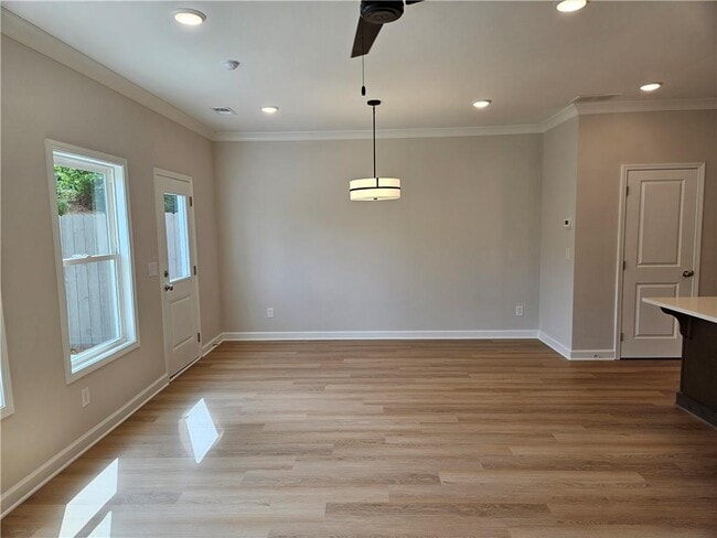 Foto del edificio - 125 Priestwood Ln