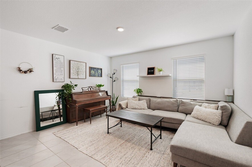 Photo - 6611 Coulter Drive Unit