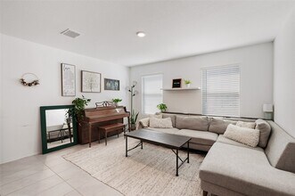 Building Photo - 6611 Coulter Dr