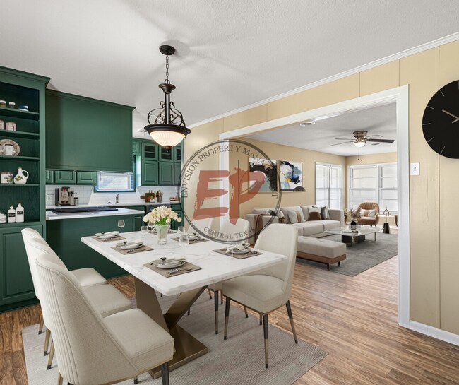 Foto del edificio - 817 Lawrence Dr