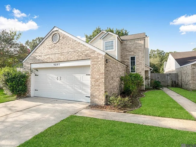Building Photo - 9041 Alder Dr