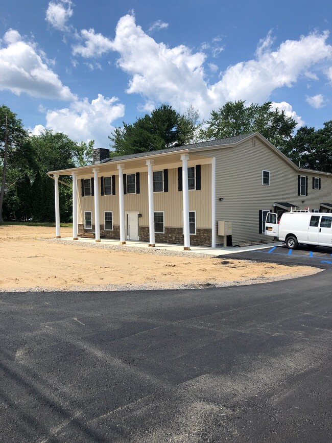 Building Photo - 2721 Balltown Rd