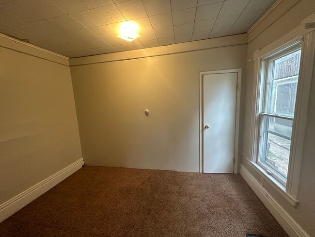 Building Photo - 622 Minor Ave