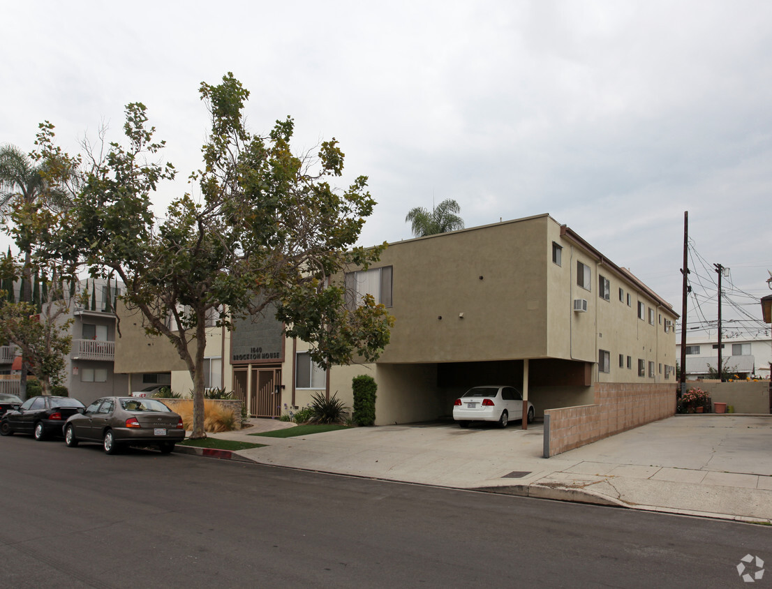 Primary Photo - The Brockton Apartments