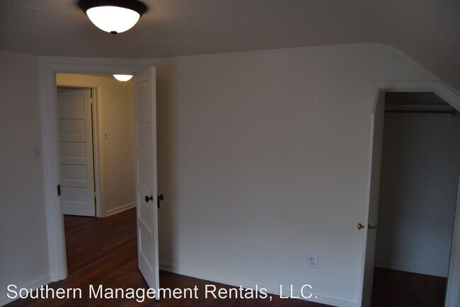 Building Photo - 3 br, 1 bath House - 14460 Boyer Road
